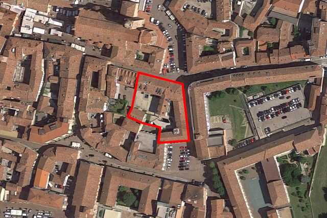 Negozi in vendita