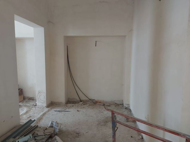Negozi in vendita