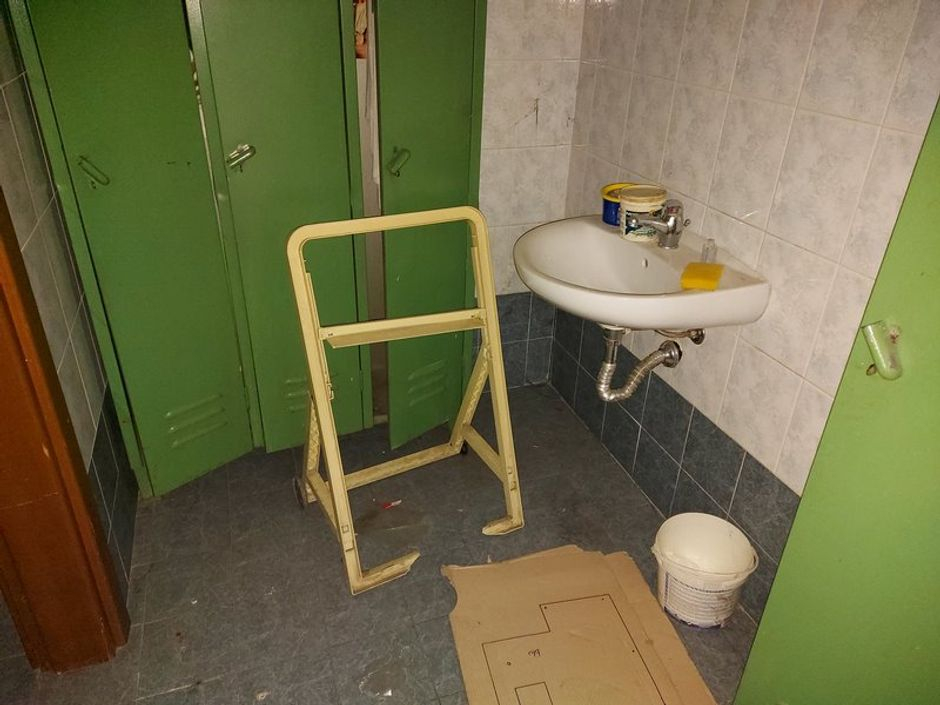 #12278 Porzione di capannone con servizi in vendita - foto 6