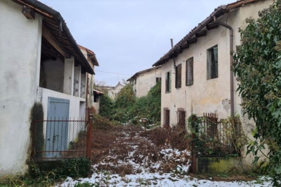 #12281 Area da riqualificare con edifici fatiscenti in vendita - foto 3