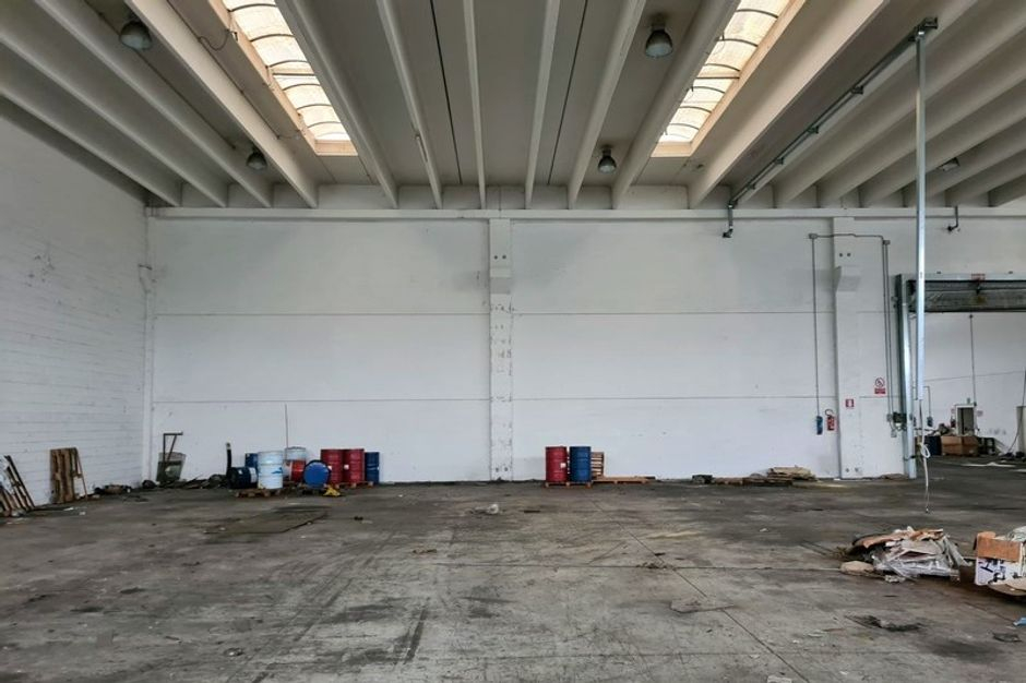 #12290 Porzione di capannone in zona artigianale in vendita - foto 5