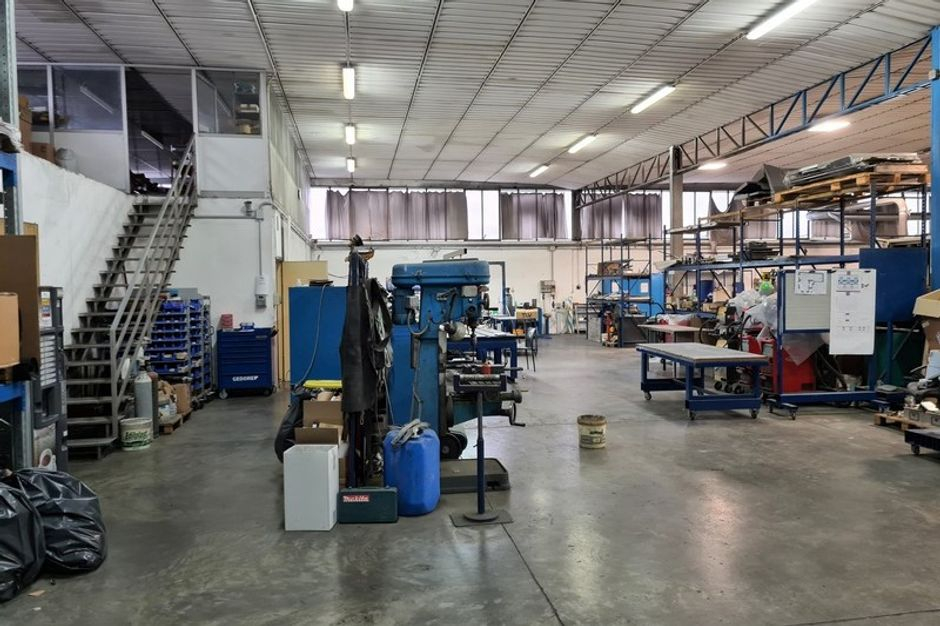 #12295 Capannone industriale con due laboratori in vendita - foto 4