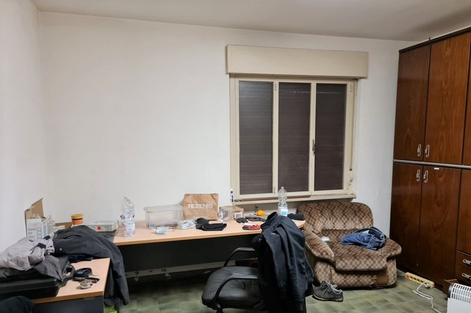 #12295 Capannone industriale con due laboratori in vendita - foto 7