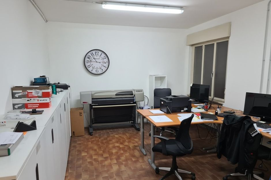 #12295 Capannone industriale con due laboratori in vendita - foto 9