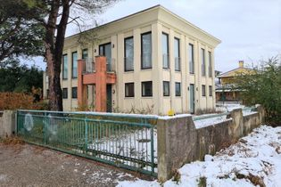 Capannoni artigianali in vendita