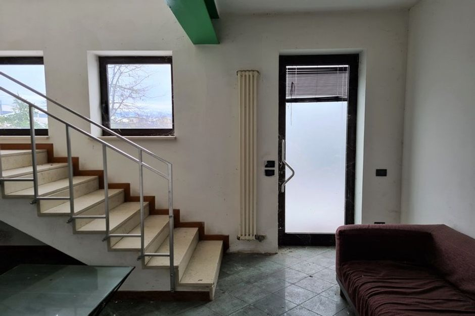 #12296 Edificio produttivo con deposito e alloggio in vendita - foto 5