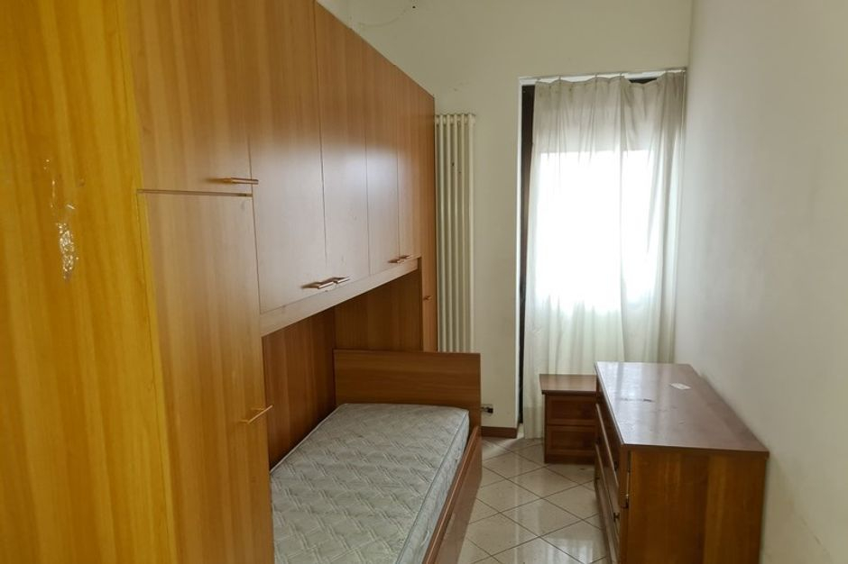 #12296 Edificio produttivo con deposito e alloggio in vendita - foto 8