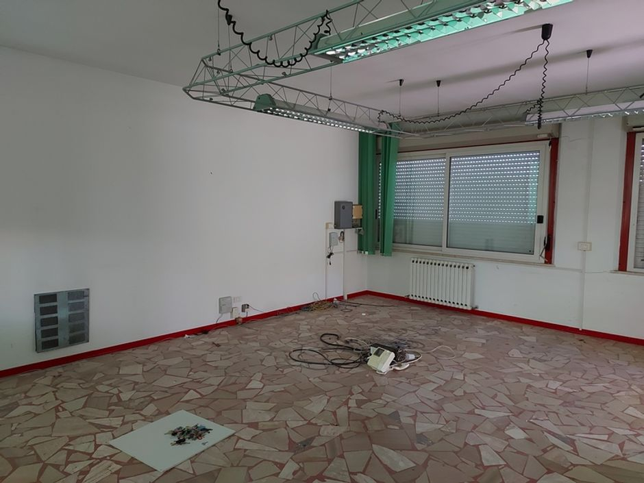 #12306 Complesso artigianale con pertinenze in vendita - foto 8