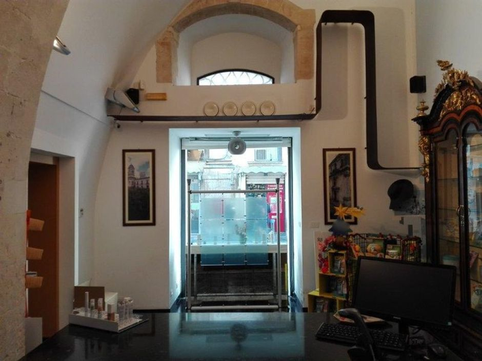 #12350 Locale commerciale in palazzo storico in vendita - foto 4