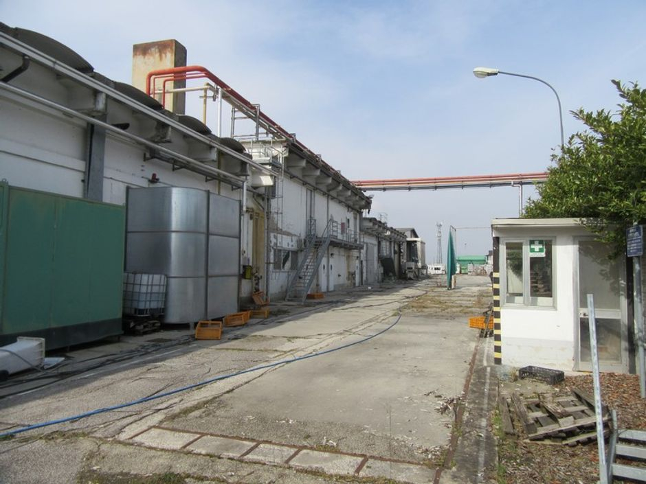 #12351 Due Complessi industriali con terreni in vendita - foto 8