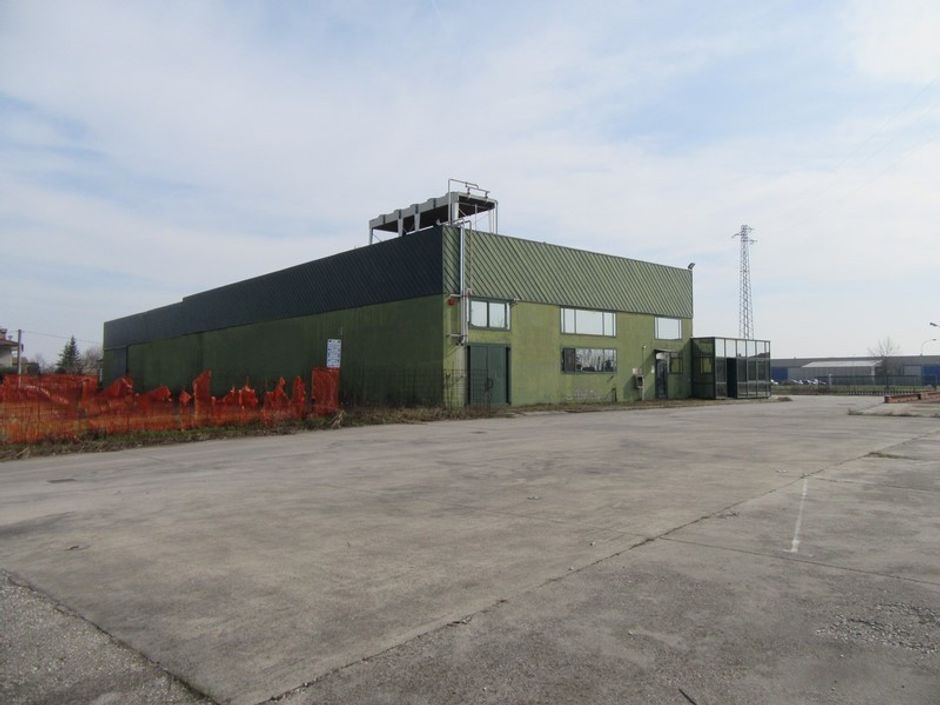 #12351 Due Complessi industriali con terreni in vendita - foto 13