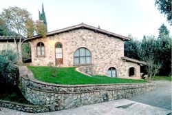 Farmhouse complex with appliances and swimming pool - Lot 12384 (Auction 12384)