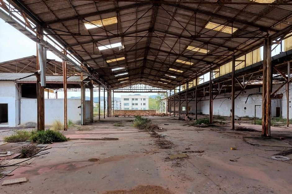 #12407 Terreno industriale con stabilimenti dismessi in vendita - foto 4