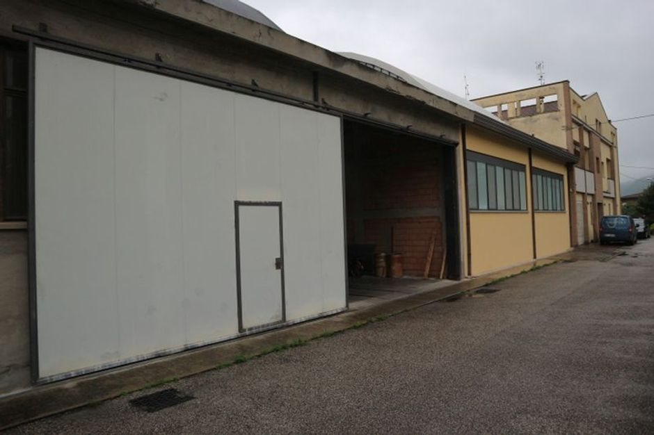 #12412 Due capannoni in zona artigianale in vendita - foto 12