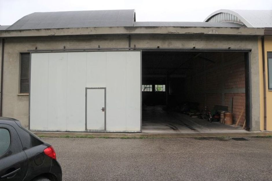 #12413 Porzione di capannone in complesso artigianale in vendita - foto 1