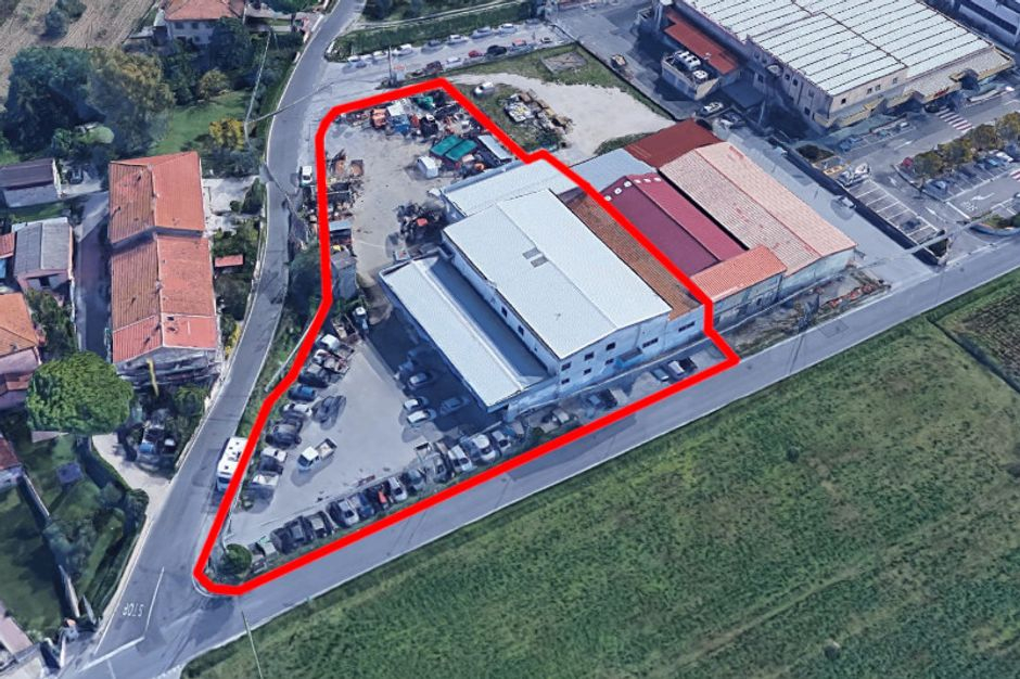 #12491 Magazzino con uffici in vendita - foto 2