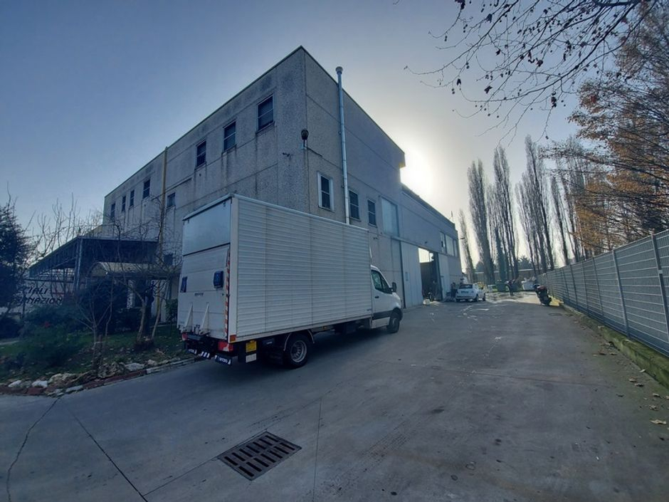 #12506 Capannone con uffici ed appartamento in vendita - foto 5
