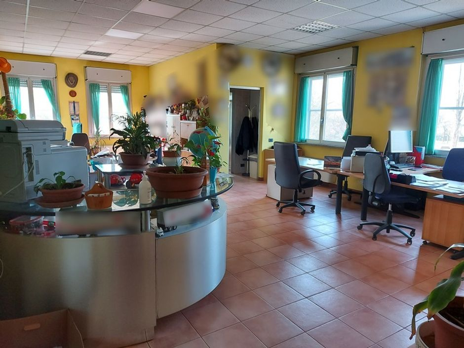 #12506 Capannone con uffici ed appartamento in vendita - foto 11