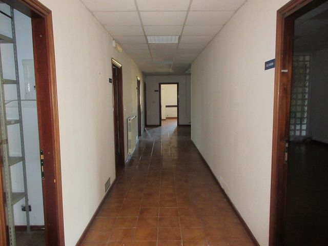 Con servizi in vendita