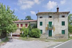 Residential complex to be restored - Lot 1258 (Auction 1258)