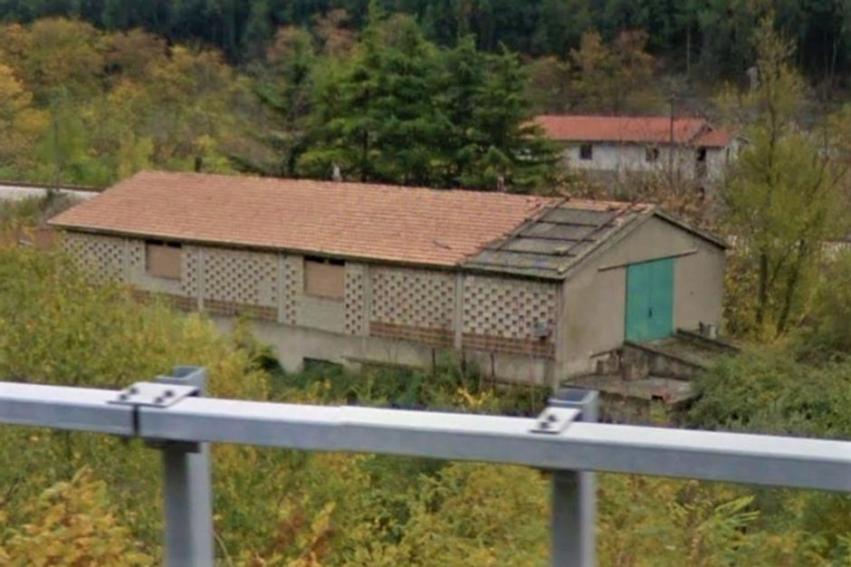 #12662 Capannone e tettoia aperta vicino ferrovia in vendita - foto 2