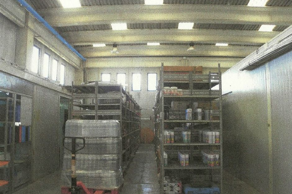 #12704 Capannone con carroponte e ampio piazzale in vendita - foto 11