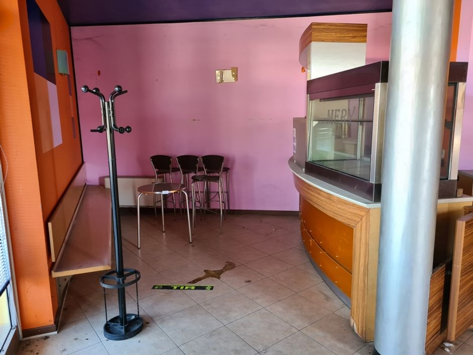 #12716 Negozio al piano terra con cantina in vendita - foto 3
