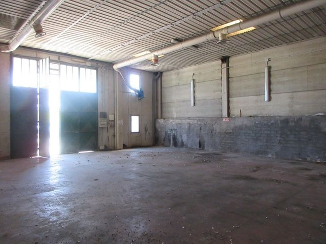 Laboratori in vendita
