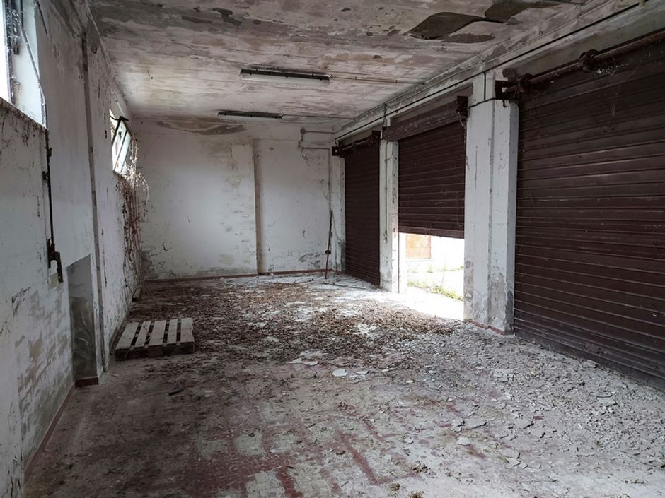 #12779 Magazzino con area pertinenziale in vendita - foto 15