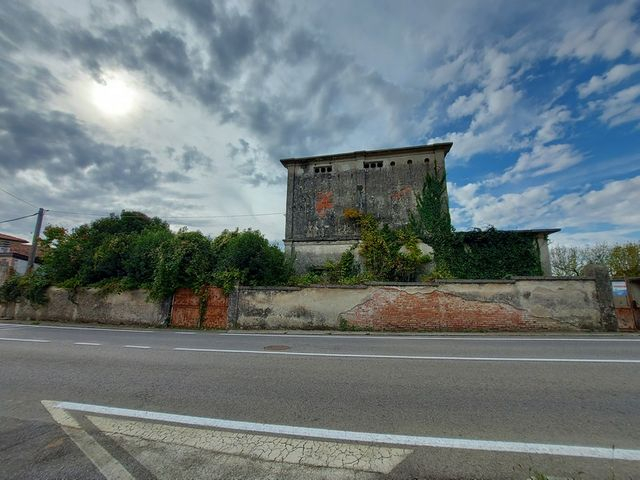 Laboratori in vendita