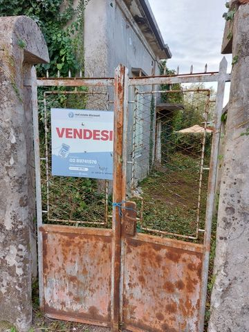 Laboratori in vendita