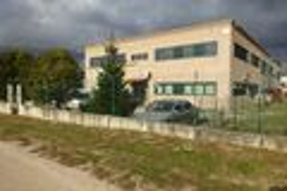 #1281 Capannone con laboratorio, uffici e casa custode in vendita - foto 2