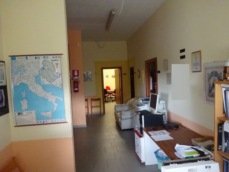 #1281 Capannone con laboratorio, uffici e casa custode in vendita - foto 5