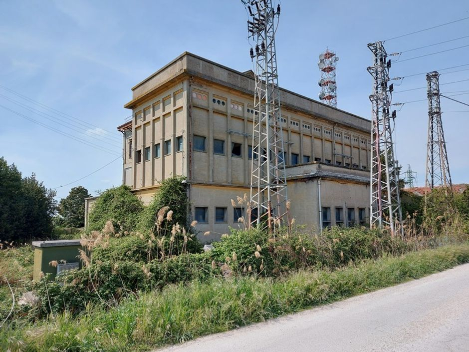 #12827 Complesso industriale da riqualificare in vendita - foto 1