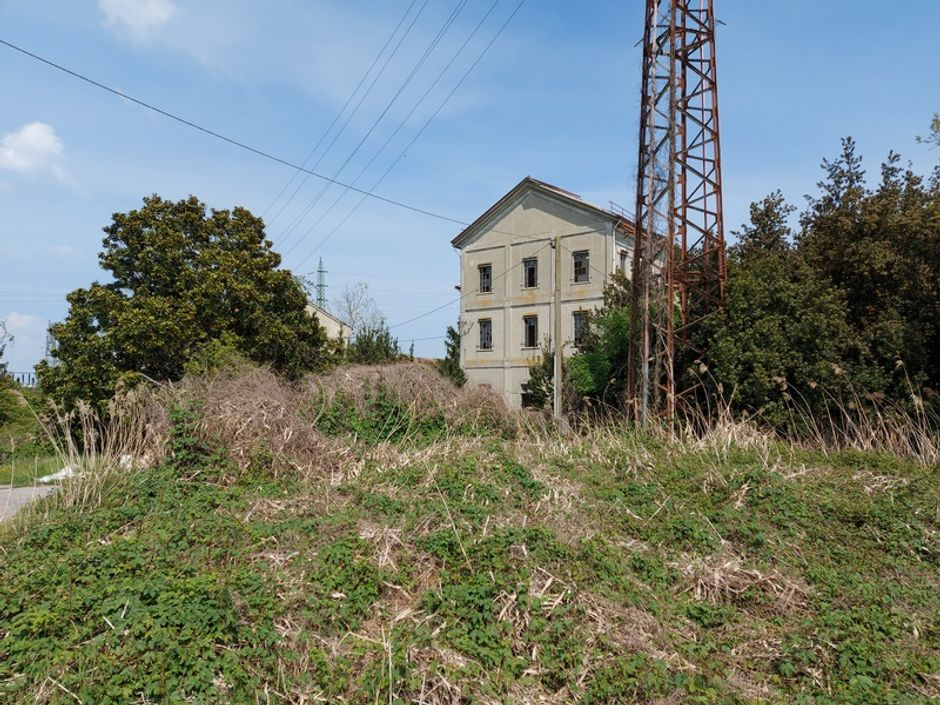 #12827 Complesso industriale da riqualificare in vendita - foto 4