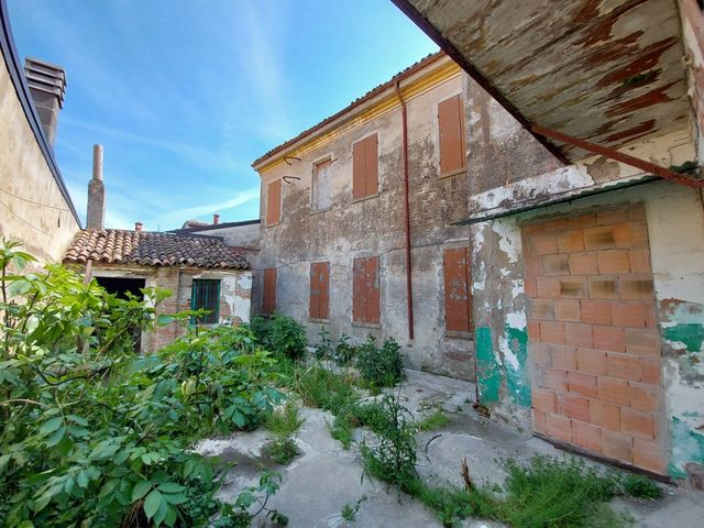 Indipendenti in vendita