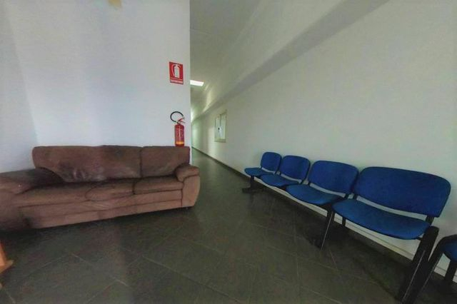 Con servizi in vendita