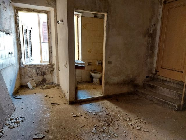 Palazzi in vendita