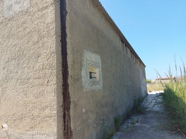 Laboratori in vendita