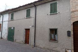 Share terraced house with woodshed - Lot 12877 (Auction 12877)