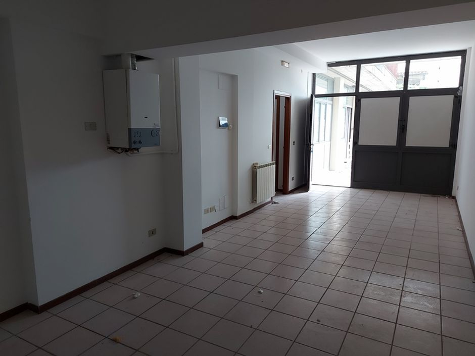 #12888 Locale commerciale in vendita - foto 2