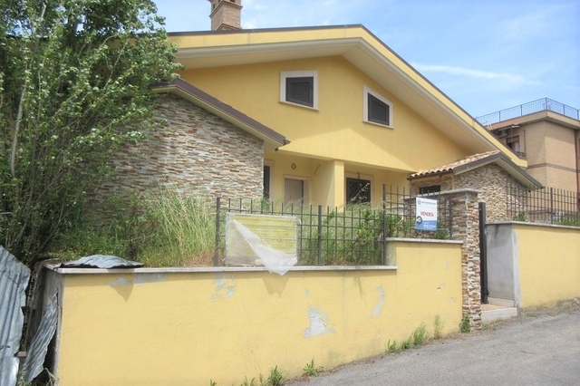Villette a schiera in vendita