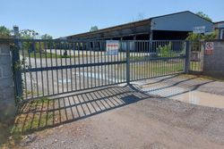 Craft complex with warehouses and land - Lot 12922 (Auction 12922)