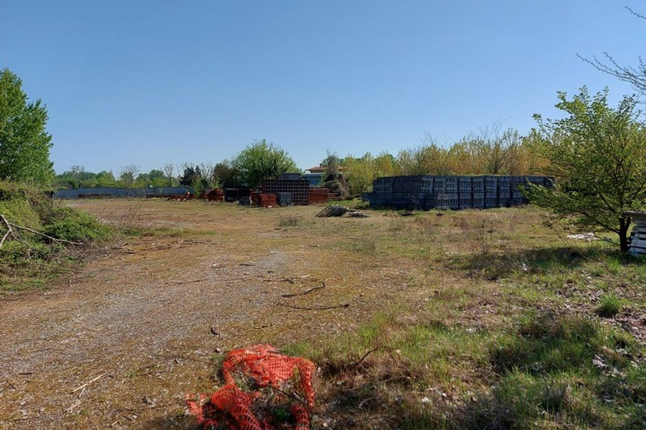 #12922 Complesso artigianale con magazzini e terreno in vendita - foto 4