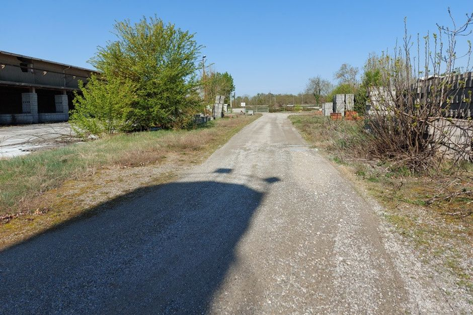 #12922 Complesso artigianale con magazzini e terreno in vendita - foto 7