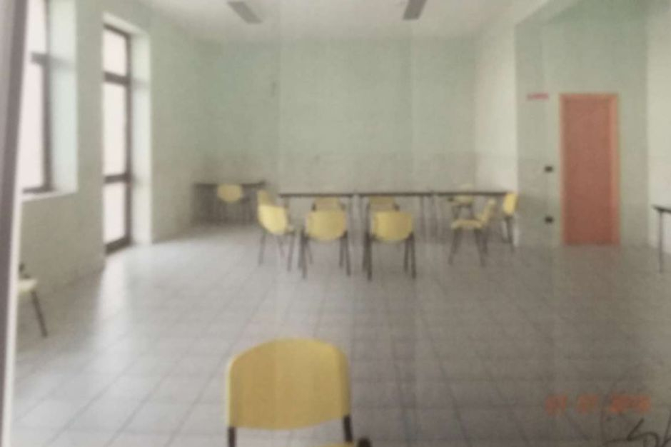#12937 Capannone industriale con uffici e abitazione in vendita - foto 3
