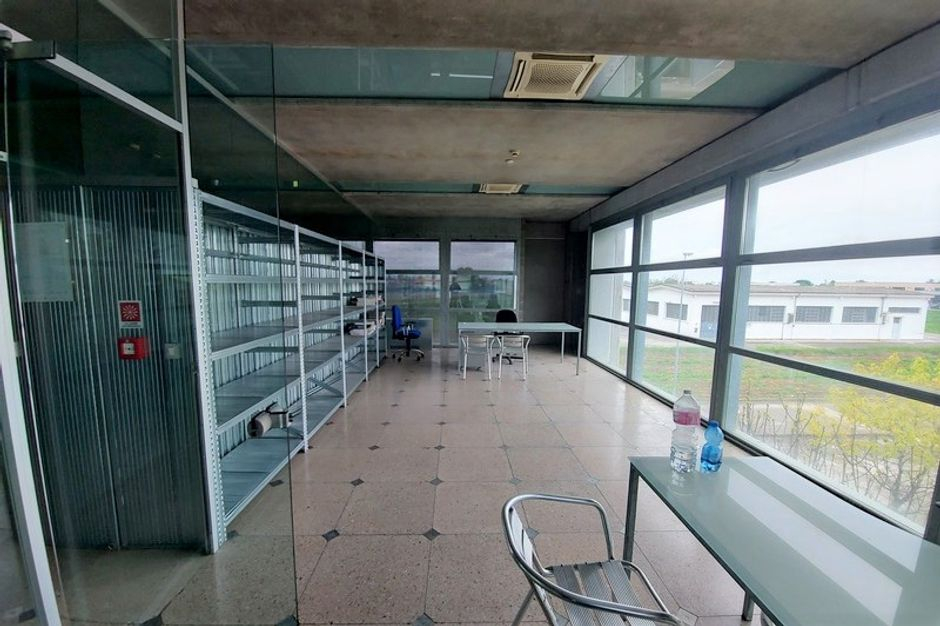 #12995 Capannone artigianale con cortile privato in vendita - foto 11