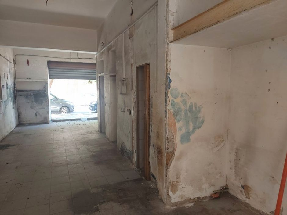 #13040 Negozio ex appartamento in zona centrale in vendita - foto 14