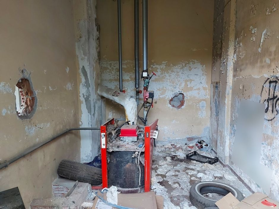 #13071 Complesso immobiliare con area di pertinenza annessa in vendita - foto 2