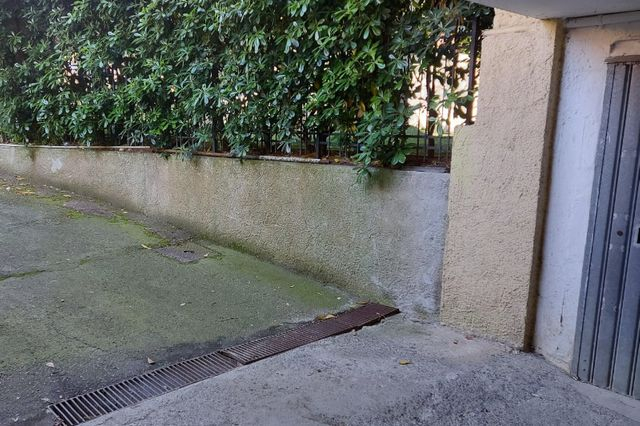 Garage in vendita